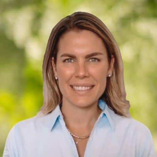 dr margaret bauer headshot cropped